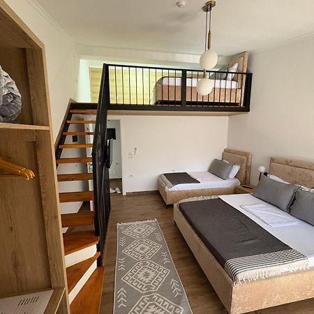 Salillari Guest House Berat Buitenkant foto