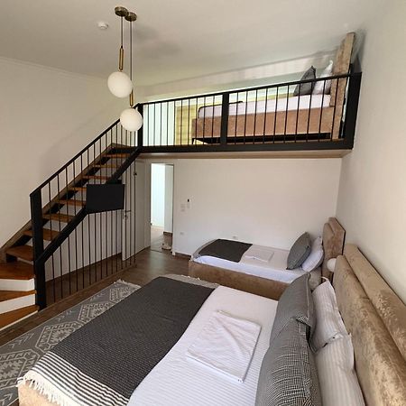 Salillari Guest House Berat Buitenkant foto