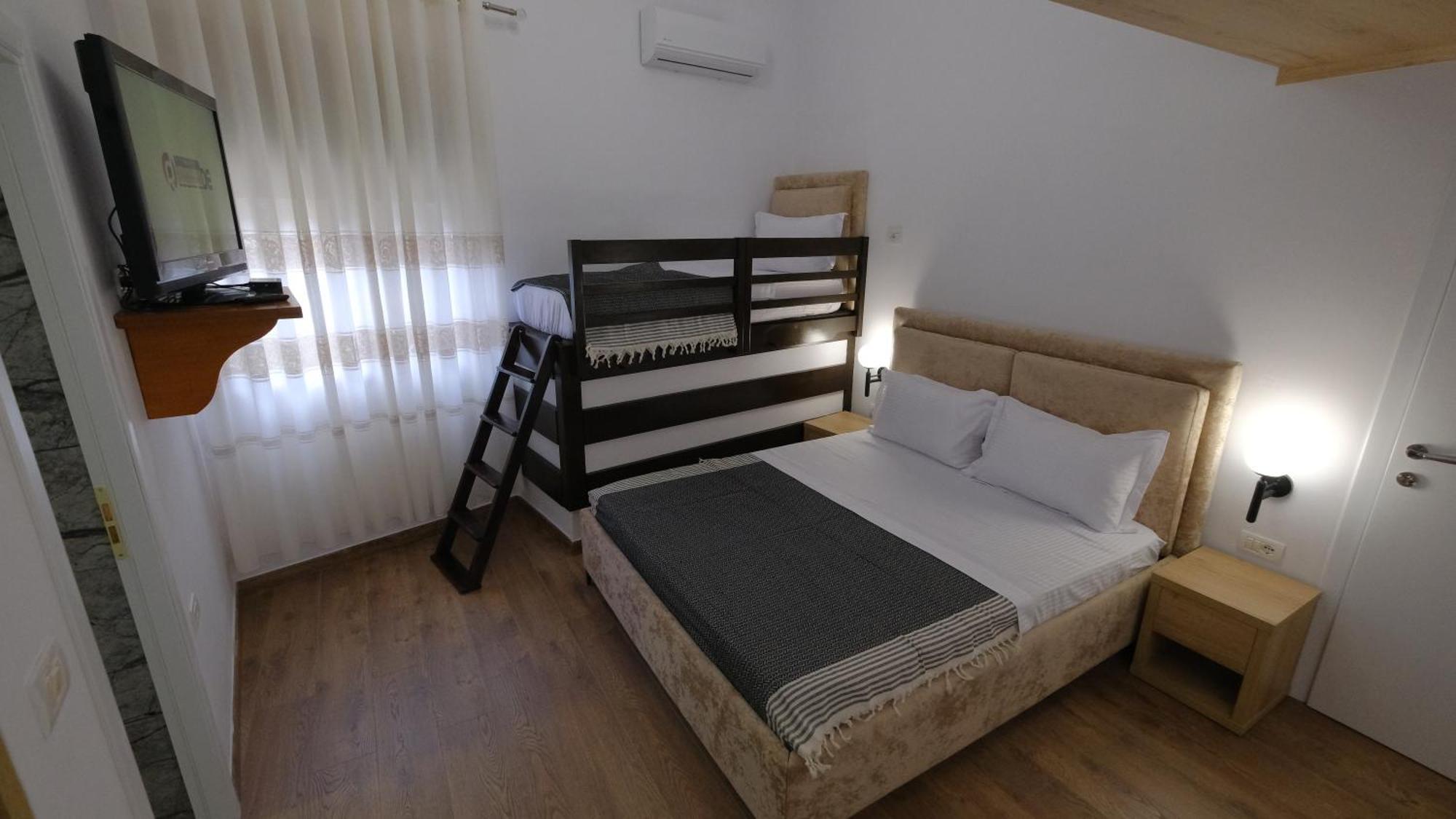 Salillari Guest House Berat Buitenkant foto