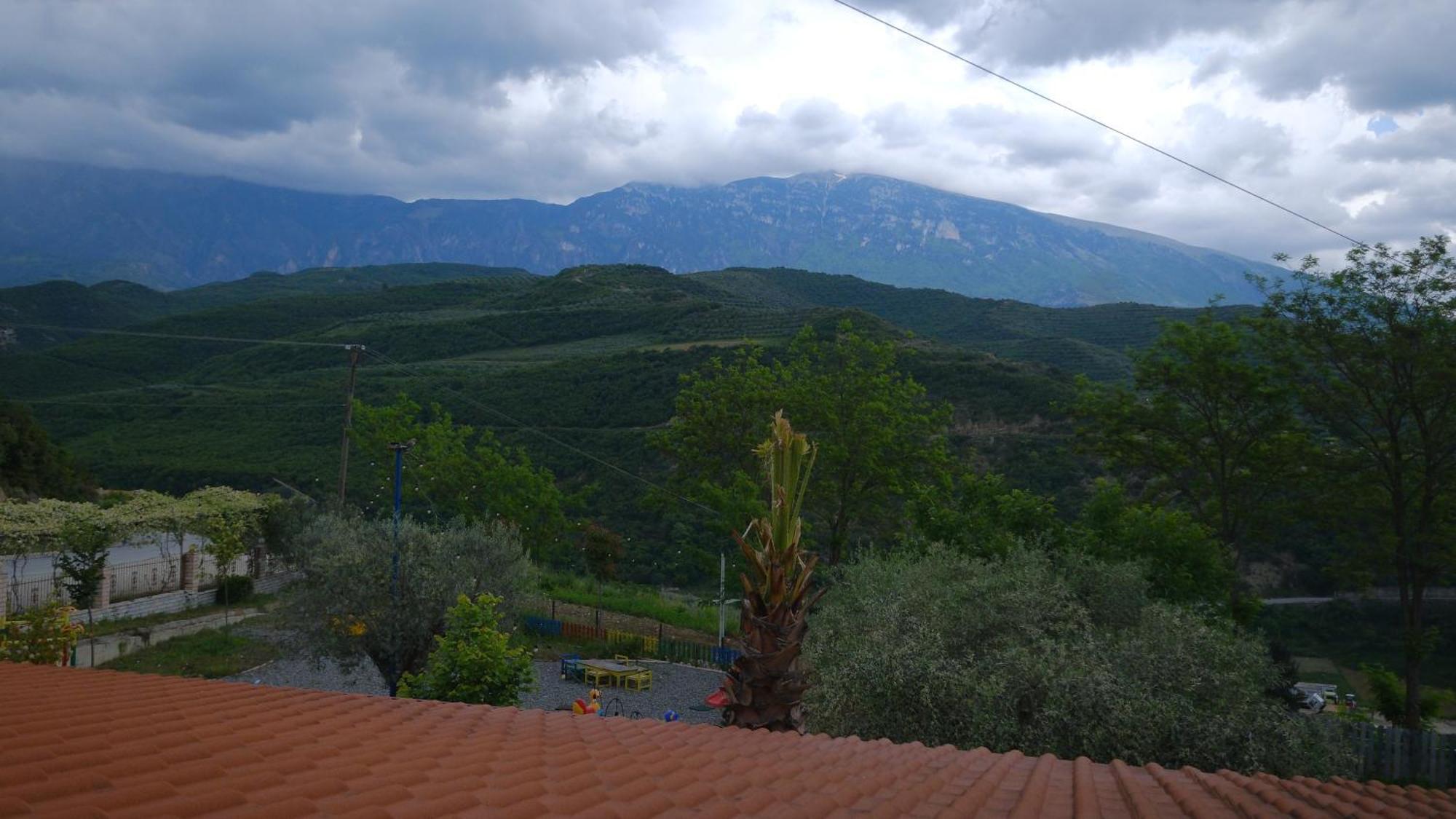 Salillari Guest House Berat Buitenkant foto