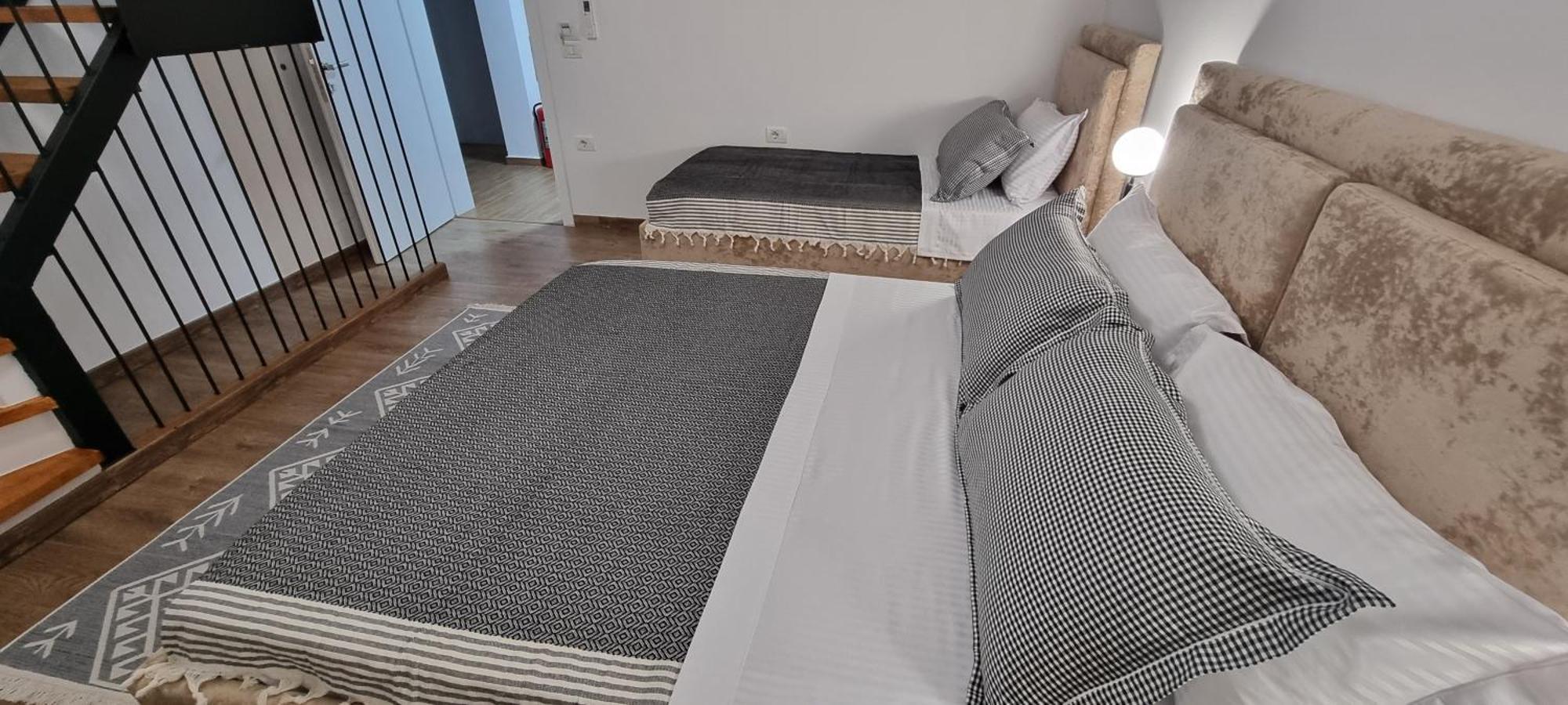 Salillari Guest House Berat Buitenkant foto
