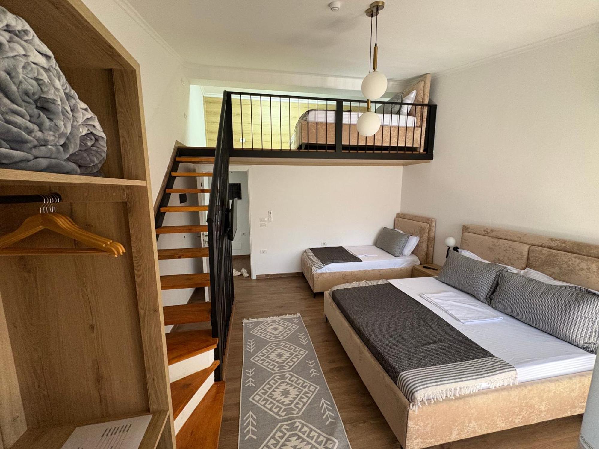 Salillari Guest House Berat Buitenkant foto